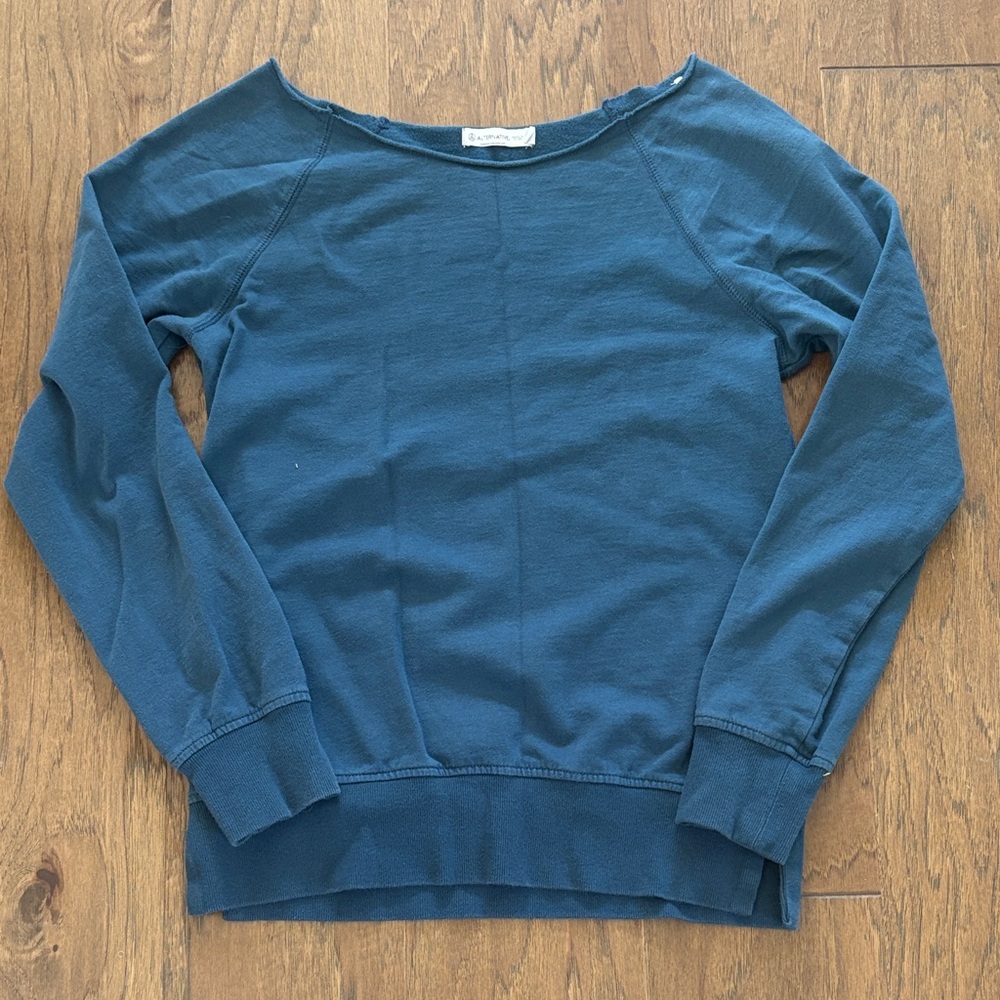 Alternative Apparel Teal Long Sleeve Top. Size M